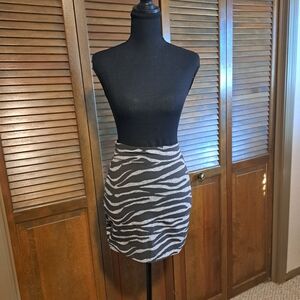 Moda Black and White Zebra Mini Skirt